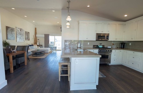Avila Beach House | Seaside Avila W/Rooftop Deck