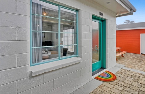 Pierpont Bay Cabin | Seaward Beach Modern Bungalows