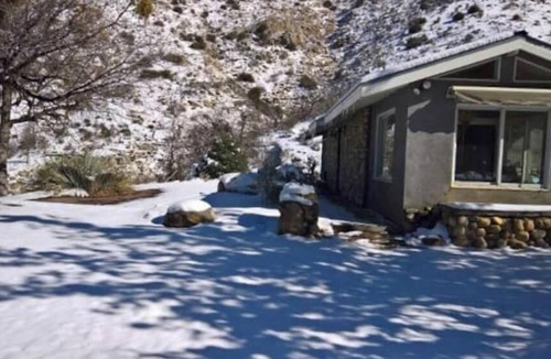 Bodfish House | Secluded Oasis view home with horses and trails. Minutes to Lake