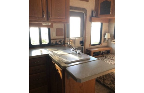 Keene House | Secluded, Spacious RV on Scenic Mt top w/Sunsets