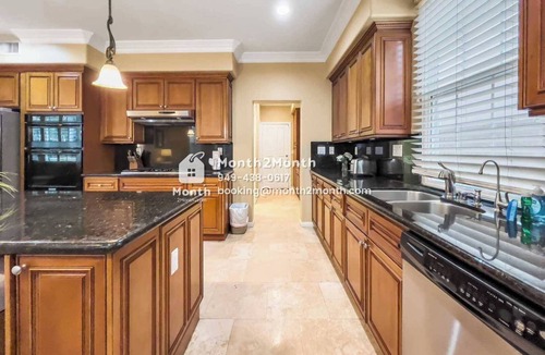 Northwood House | Secret Garden｜Pet-Friendly｜Garage Access｜Flex Lease #14