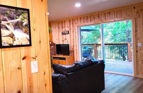 Camp Nelson House | Sequoia Trails - Trees, Mountain Adventure and A/C
