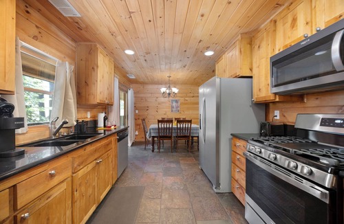 Alta Sierra Cabin | Serene 4 bedroom Cabin in Southern Sierras Near Kernville/Lake Isabella