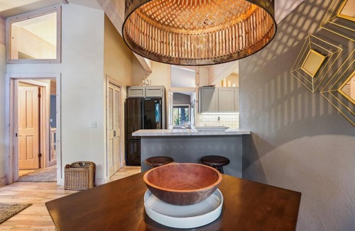 Tahoe City Condo | Serene Forest-Side Retreat: Large 3BR Rocky Ridge Condo Near Tahoe City