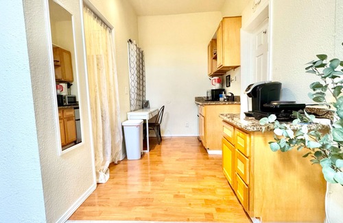 Willow Glen House | Serene Guest Suite w/Private Bath and Kitchenette