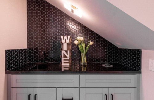 Menlo Park Apartment | Serene Oasis in Menlo Park's Finest Neighborhood