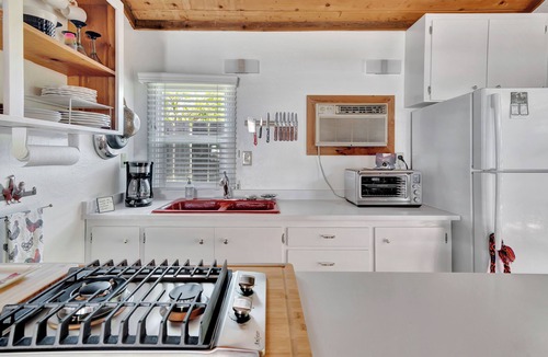 San Luis Obispo House | SHARI'S PLACE - UNEXPECTED CHARM; STAND-ALONE COTTAGE