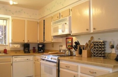 Lakehead-Lakeshore House | Shasta Lake Sun House Lodge: Last minute reservations welcome!!!