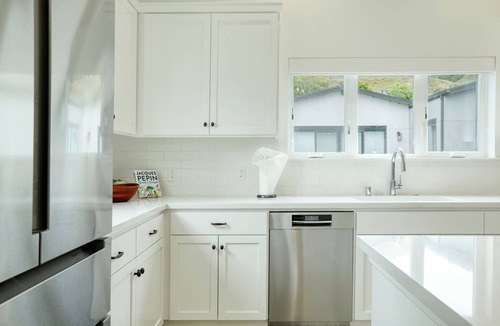 Shell Beach House | Shell Beach Modern with Ocean Views, Pet Friendly