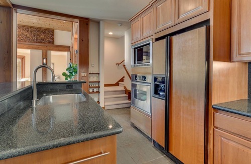 Tahoe Vista House | Shimmering Shores - Lakefront
