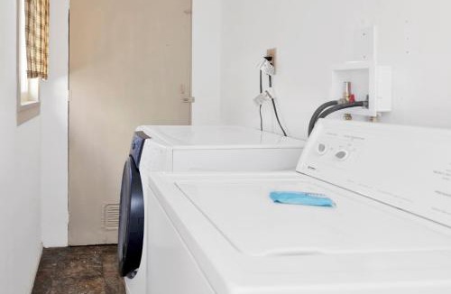 Big Bear Lake House | Shore Acres Lodge-451 by Big Bear Vacations