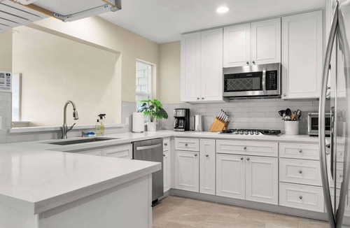 La Selva Beach House | Shore Line Retreat - Next to Manresa State Beach!