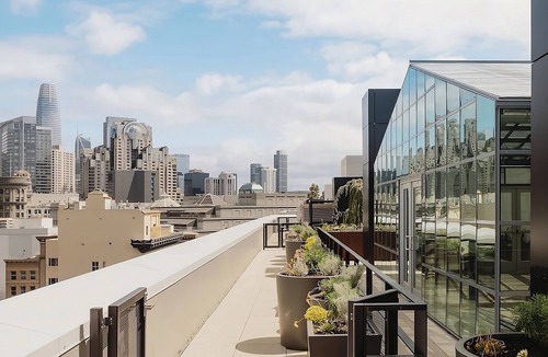 Tenderloin House | Short Distance From The Well Known Sites! 2 Relaxing Units, Pets Allowed