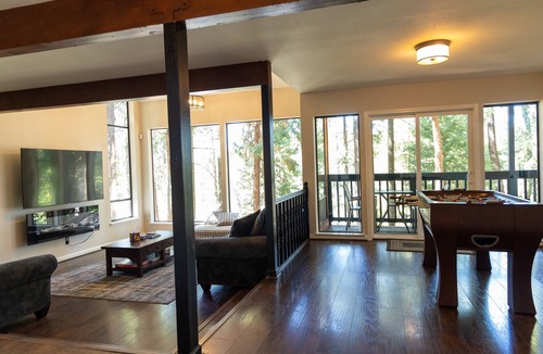 Pollock Pines Cabin | Sierra Cabin Retreat Lake View Hiking Trails