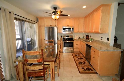 Mammoth Lakes House | Sierra Park Villas #82