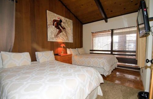 Mammoth Lakes House | Sierra Park Villas #82