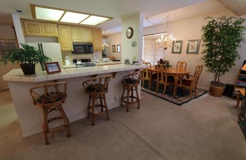 Mammoth Lakes Apartment | Silver Bear 18 Condo
