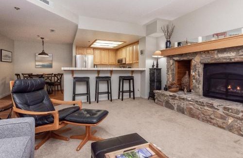 Mammoth Lakes Apartment | Silver Bear #19 Condo