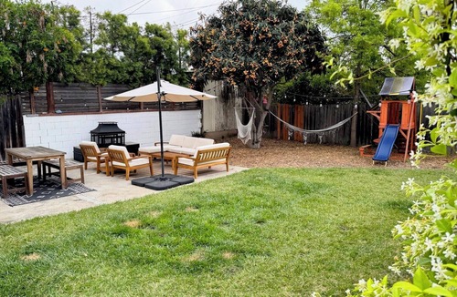 East Hollywood House | Silver Lake Gem – 3BR Home with Backyard Oasis