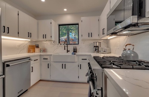 Talmont House | Silver Summit! Luxe 4 bed 3 bath, w/Game Room, Hot Tub Private Beach HOA