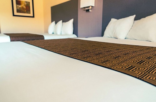 San Simeon Hotel | Silver Surf Motel