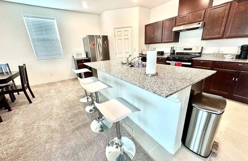 Sovana House | Single house, 2023 built, 5 bedroom, Sleeps 12, Near Las Vegas Strip