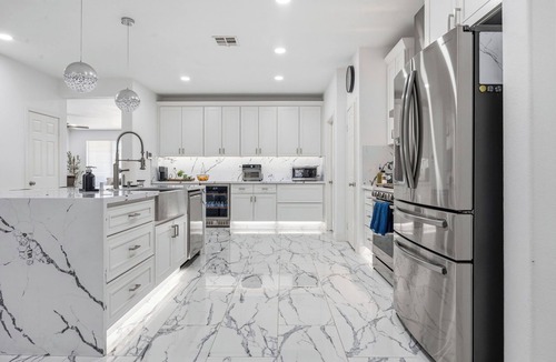Victorville House | Single-story family & pet-friendly home w spacious fenced yard