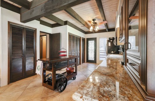 Sierra Cedars Cabin | Sister Bear Cabin with Treetop Views &Deck