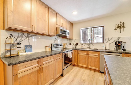 Pla-Vada Woodlands Cabin | Ski, Hike & Fish: Cabin w/Deck in Soda Springs!