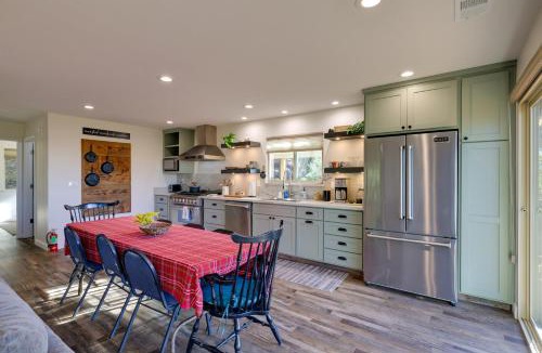 Tuolumne House | Ski, Hike & Fish: Mtn-View Gem w/Deck in Tuolumne