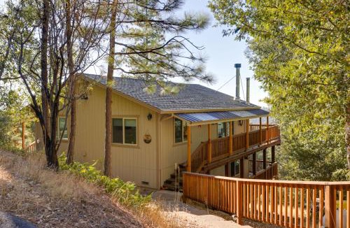 Tuolumne House | Ski, Hike & Fish: Mtn-View Gem w/Deck in Tuolumne