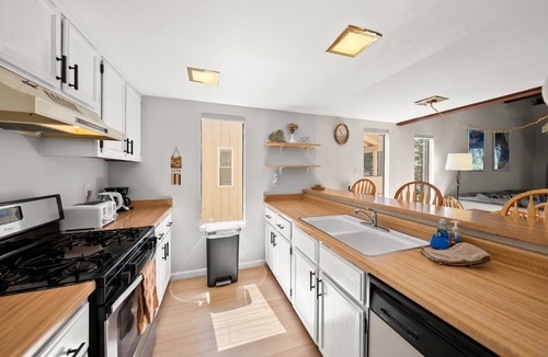 Incline Village Condo | Skiway Serenity Suite