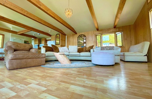 Fern Valley House | Sky Ridge - hilltop cabin with stunning views