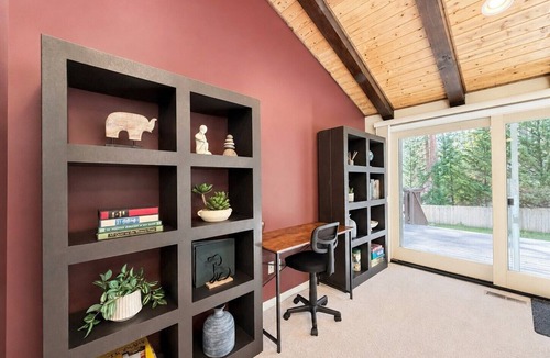 Skyland House | Skyland 3 BR, access to private beach, BBQ, Hot Tub, Pool Table (ZC1004)