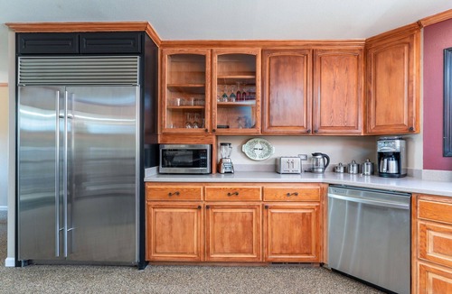 Oakhurst House | Skyline Lodge- amazing views w/spa/game room!