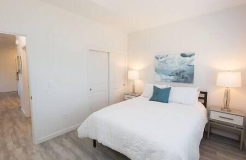 Sonoma Apartment | Sleek Sonoma 2BR Condo Retreat