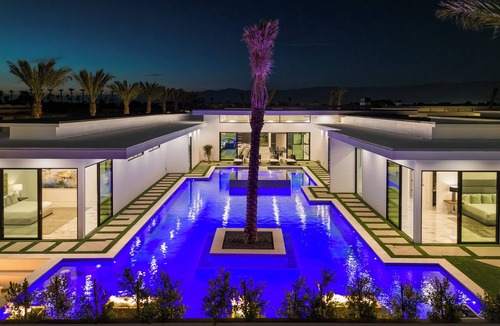 Indio Villa | Sleeps 20 Pool + Hot Tub + Pickleball Court Near La Quinta | Bravo