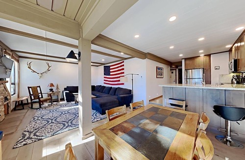 Mammoth Lakes Condo | Slopeside Remodeled 2 Bedroom Condo with Amazing Views! (Unit 522 at 1849) by RedAwning