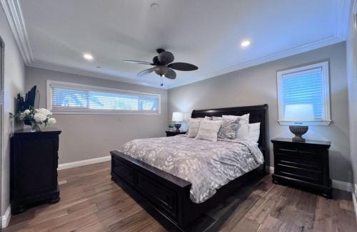 Hermosa Village House | Snazzy 6 Bedroom 3 bath pool home 1/2 mile walk to Disney