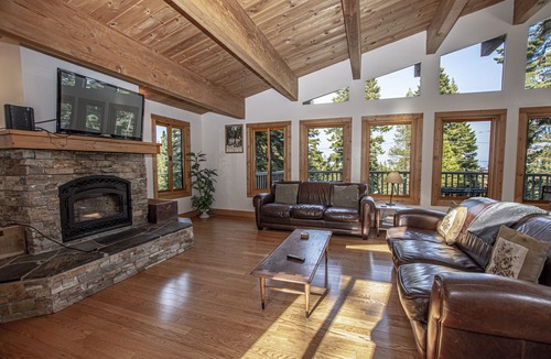 Chamberlands House | Snowbird at Tahoe: 4 bed, 2.5 bath Chamberlands home with full HOA access!