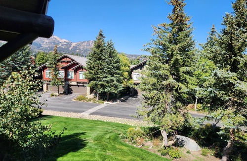 Mammoth Lakes Condo | Snowcreek Resort Vacation Rental 838