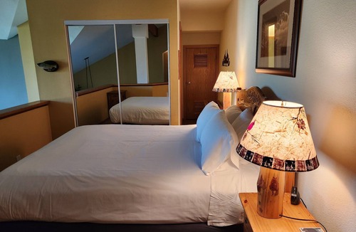 Mammoth Lakes Condo | Snowcreek Resort Vacation Rental 838