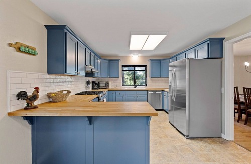 Twain Harte House | Snowy Winter Paradise - 3,200 sft, Pets ok, Tree House, Climbing Wall, Games!