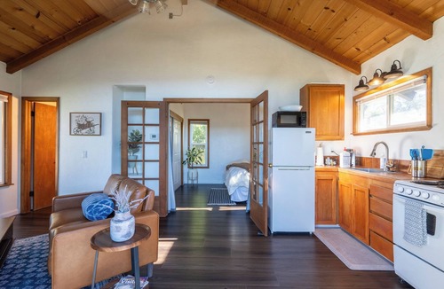 Carmel Valley Cottage | Soak in a Private Hot Tub while you Enjoy the Mountain Views, 30 days min.