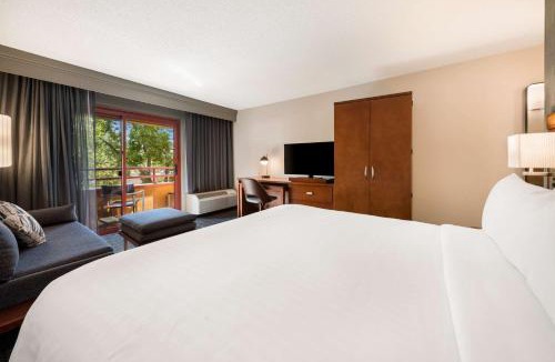 San Jose Hotel | Sonesta Select San Jose Airport