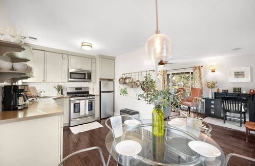 Sonoma House | Sonoma Family Cottage with Pool & Hot Tub