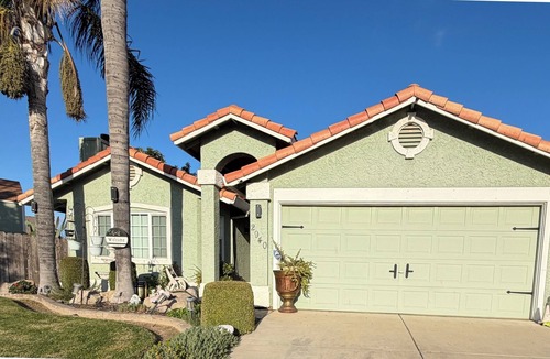 Merced House | Soothing 3-bedroom house with AC in charming Merced