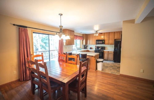 Pioneer Trail House | South Lake Tahoe Cabin withHot Tub, Fenced Yard, Near Lake & Skiing