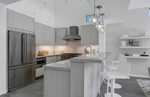 The Mesa House | South Palm Springs Modern - 2 lux ensuites, private pool and spa! garage, gated!