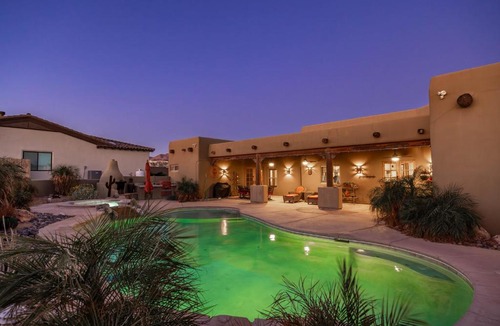 Lake Havasu City House | Southwest Oasis Pool Spa Pool Table Sleep20